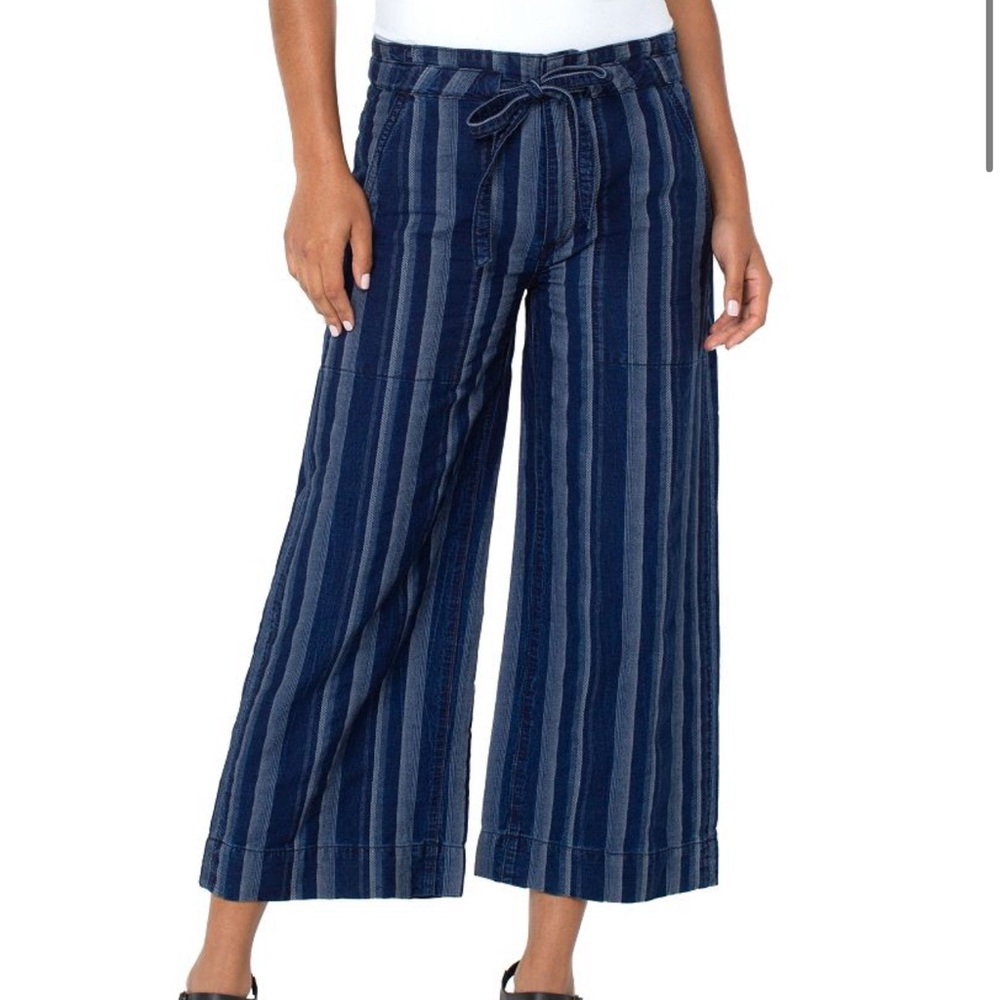 NWT Liverpool Hi-Rise Crop Wide Leg with Self Tie Size 10/30, chic striped